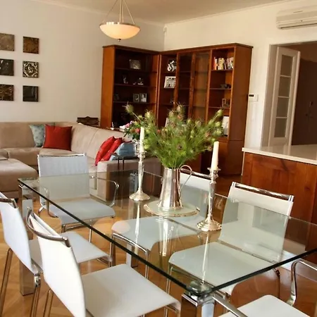 Spacious Elegance In The Heart Of Old Town Prague Exterior photo