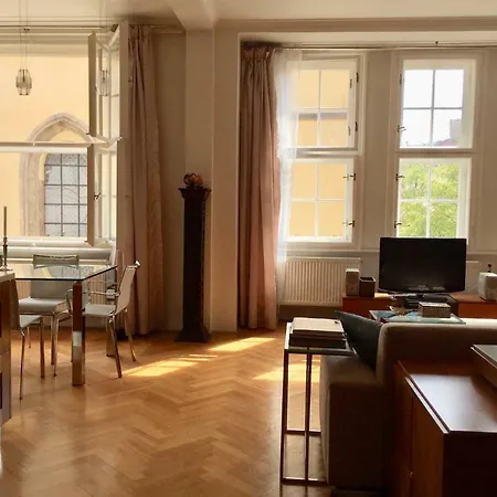 Spacious Elegance In The Heart Of Old Town Prague Exterior photo