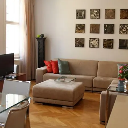 Spacious Elegance In The Heart Of Old Town Prague Exterior photo